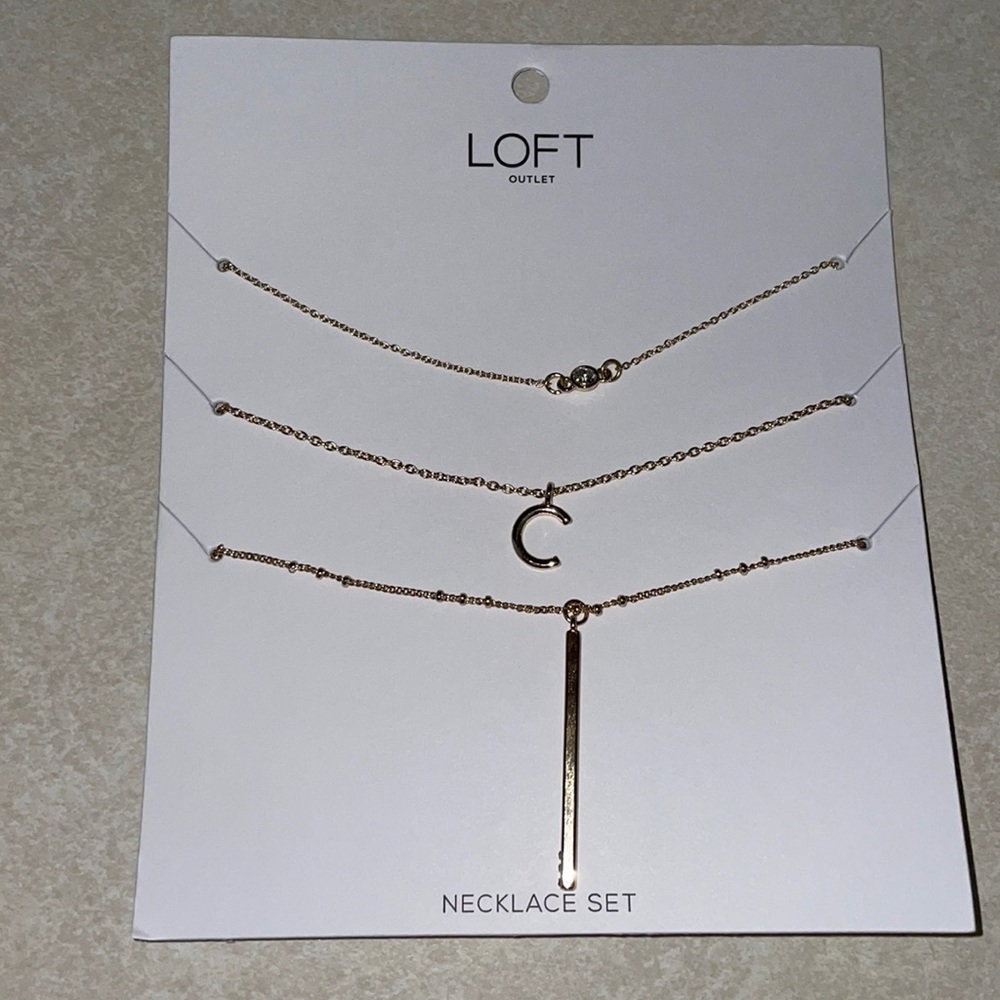 Loft monogram letter C necklace NWT